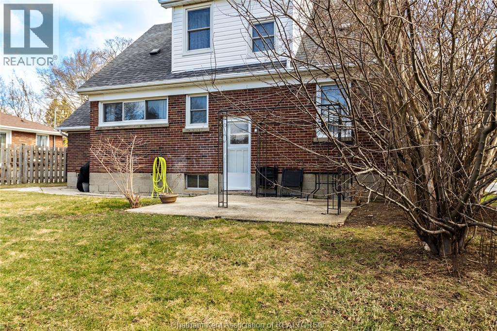 24 SIMONTON DRIVE - 43