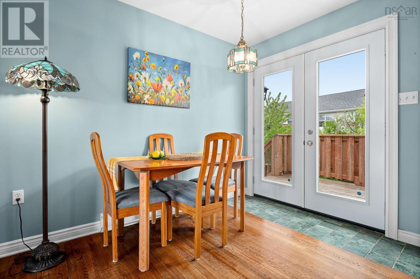 7 Daun Avenue - 13