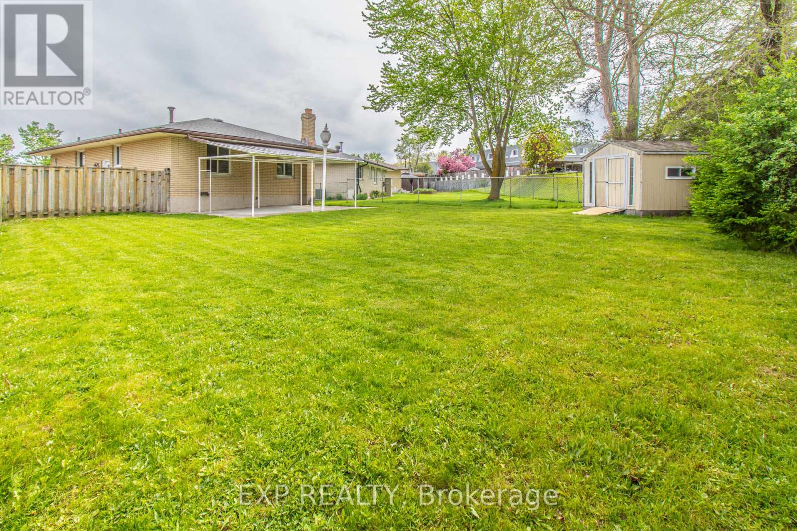 35 HILLSBOROUGH CRESCENT - 37