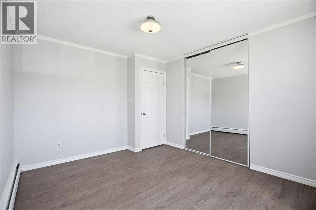 #17 3809 45 Street SW - 28