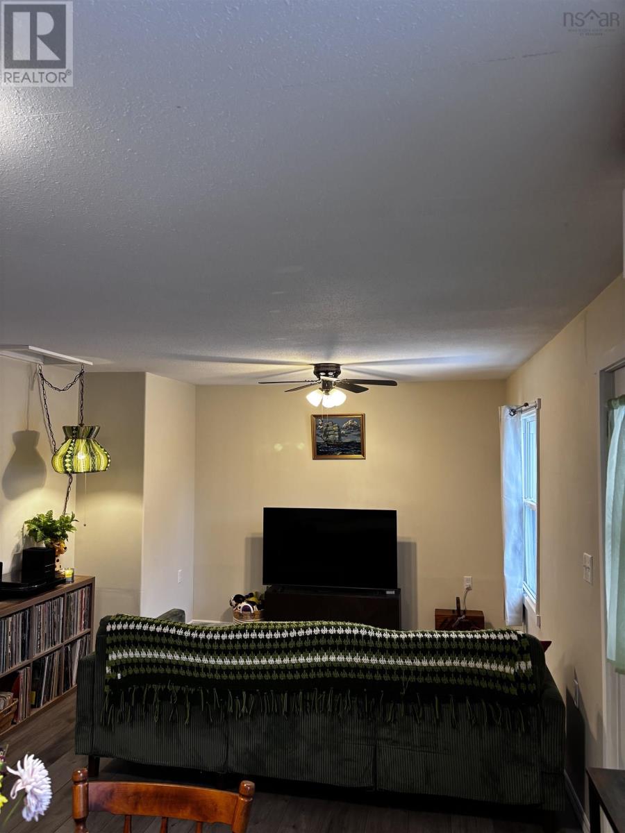 115 Chestnut Street - 4