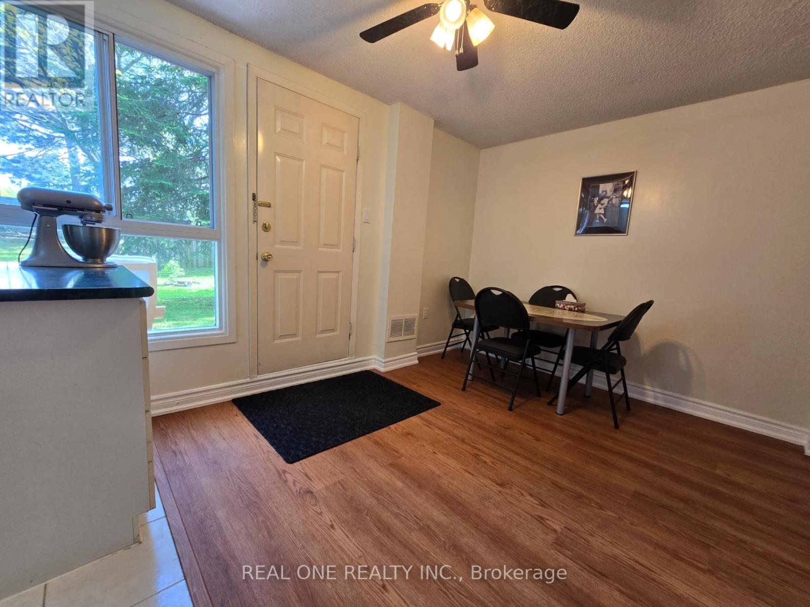 174 RUSTY CRESTWAY - 30