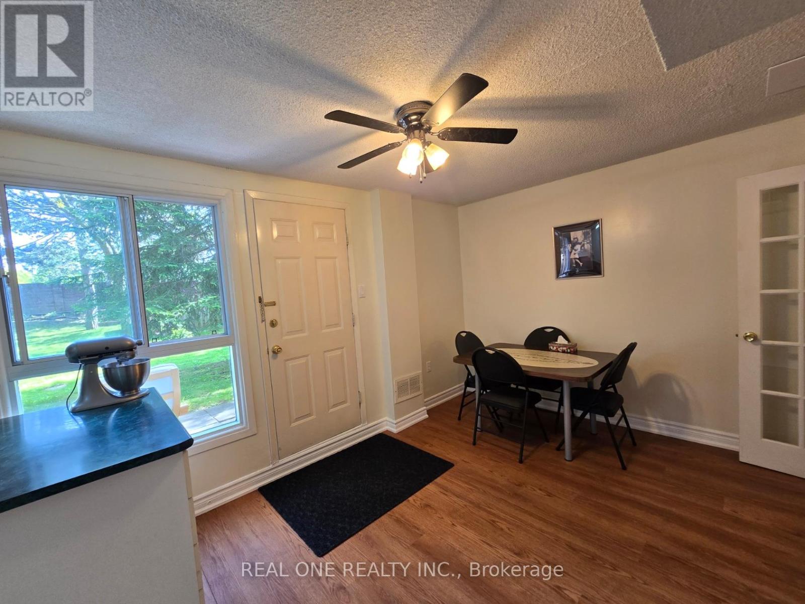 174 RUSTY CRESTWAY - 32