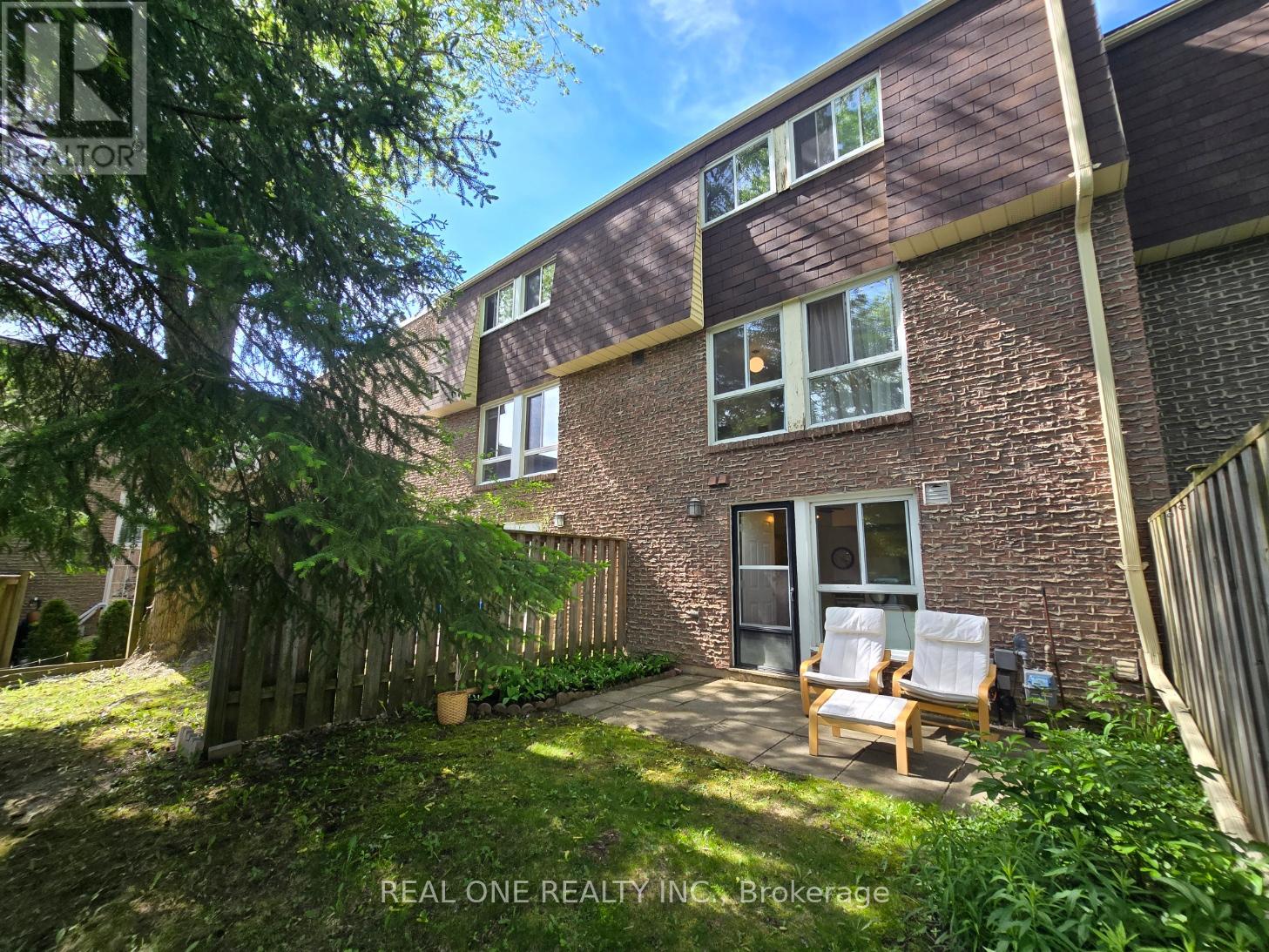 174 RUSTY CRESTWAY - 35