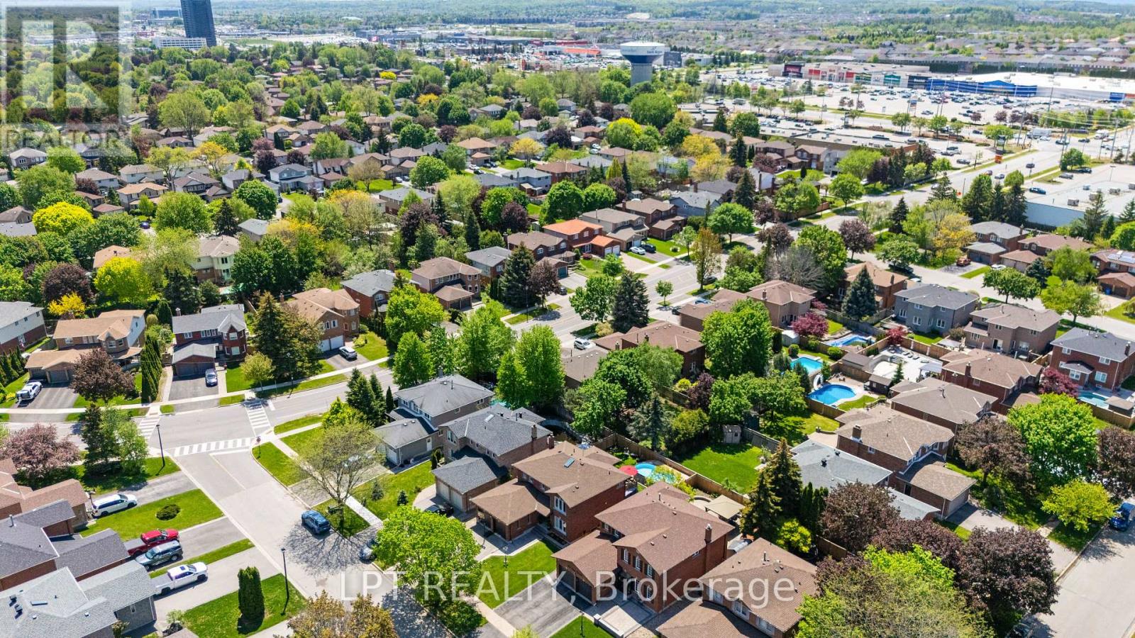 112 DORIS CRESCENT - 46