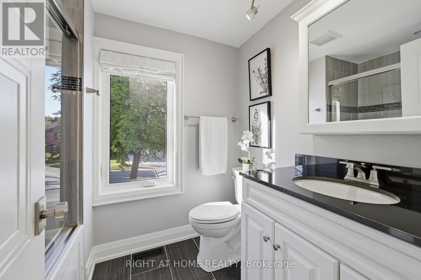 527 BEECH STREET E - 23