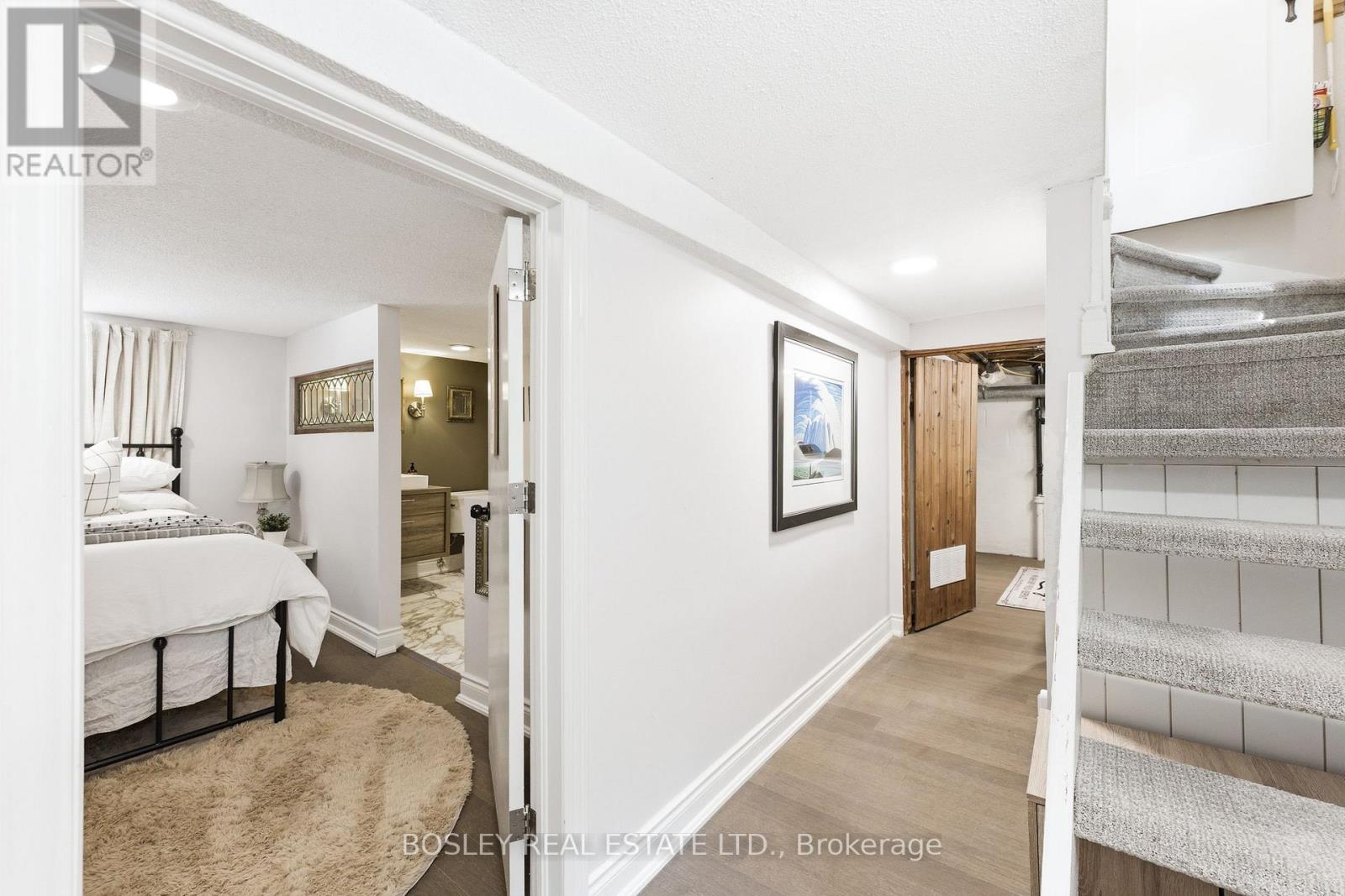 127 WARDEN AVENUE - 27