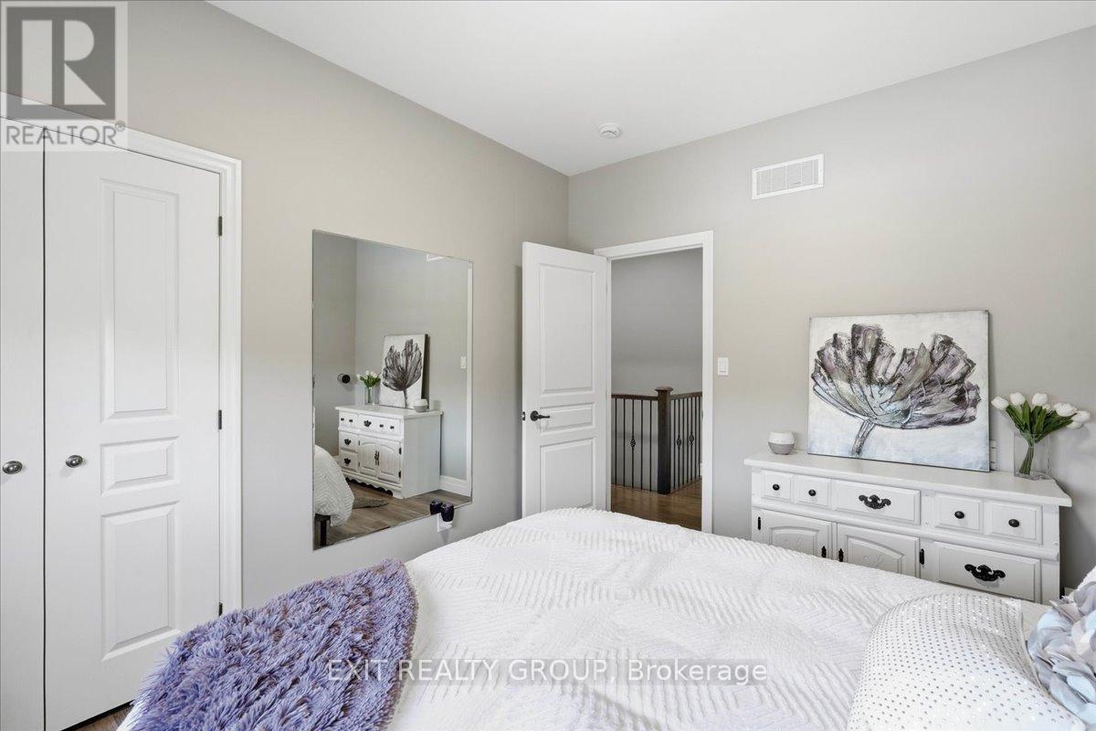544 SHANNON ROAD - 19