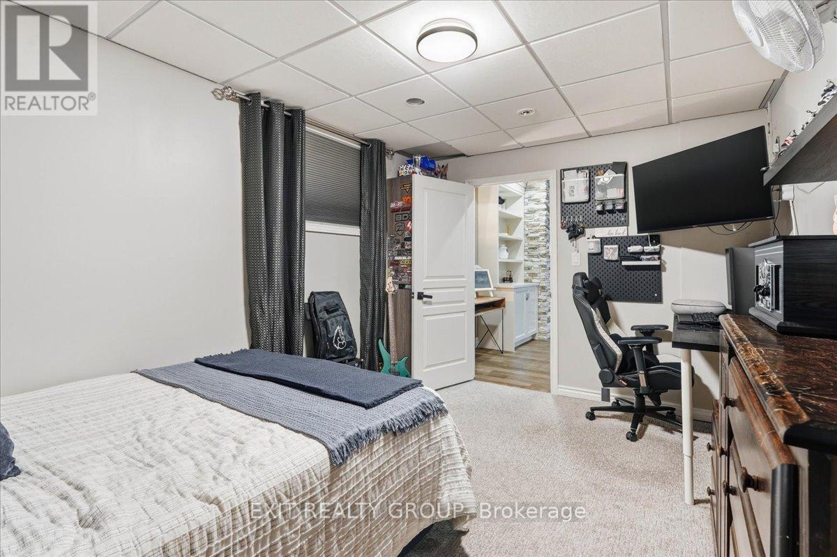 544 SHANNON ROAD - 27
