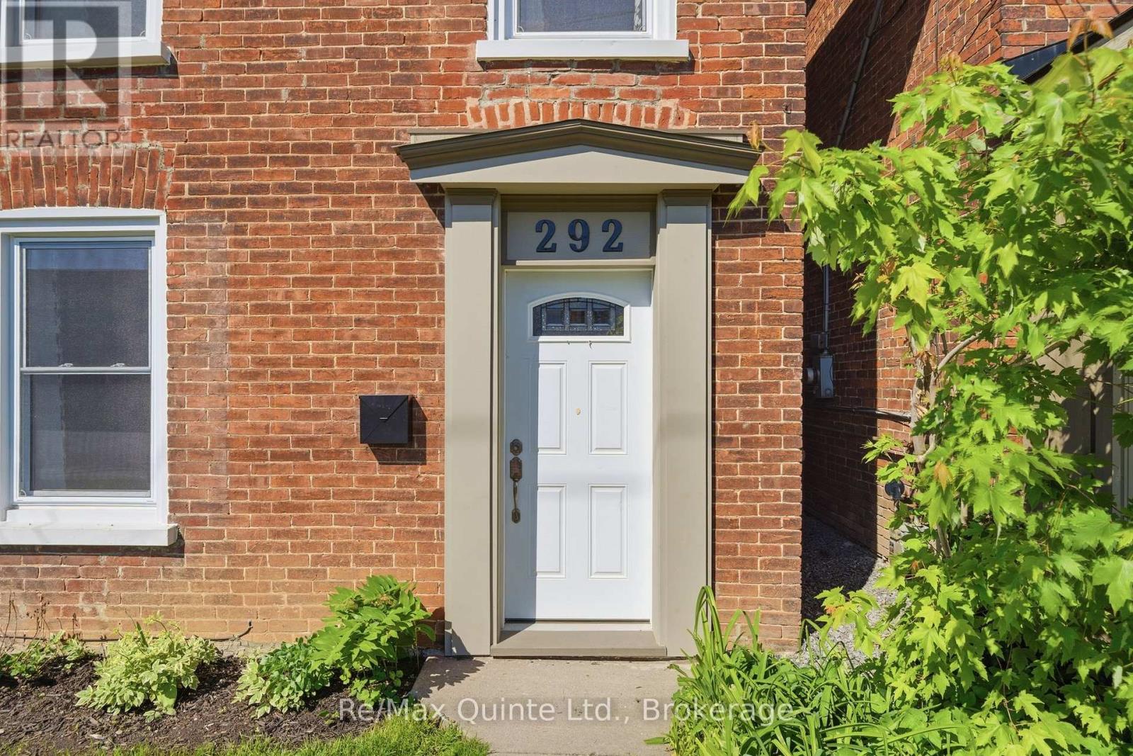 292 COLEMAN STREET - 4