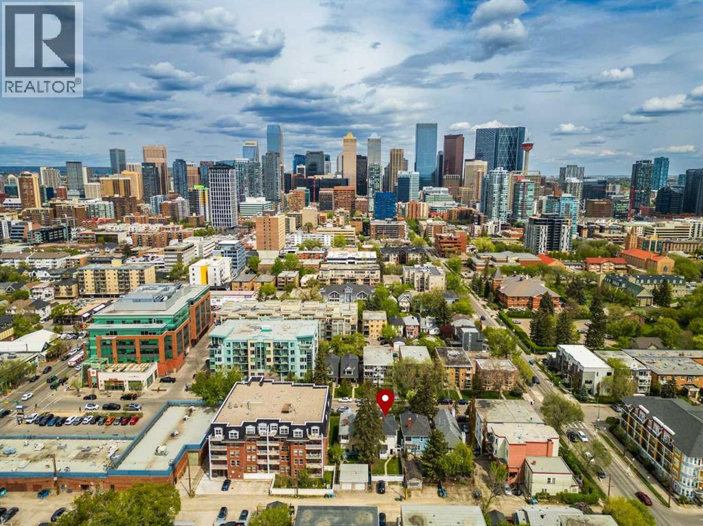 317 21 Avenue SW - 42