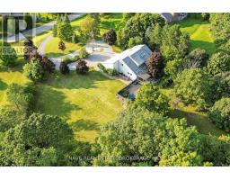 63 Elderberry Trail, Aurora, ON L4G6X1 Photo 13