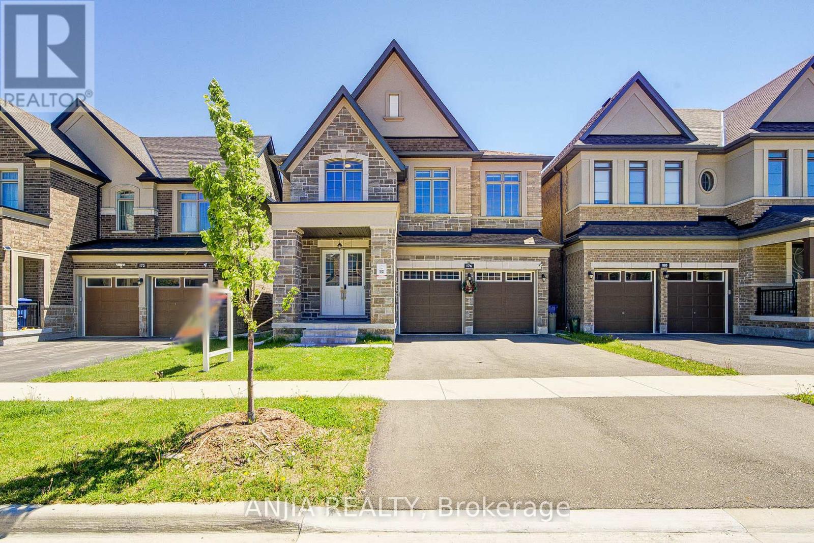Listing photo of 176 SIKURA CIRCLE