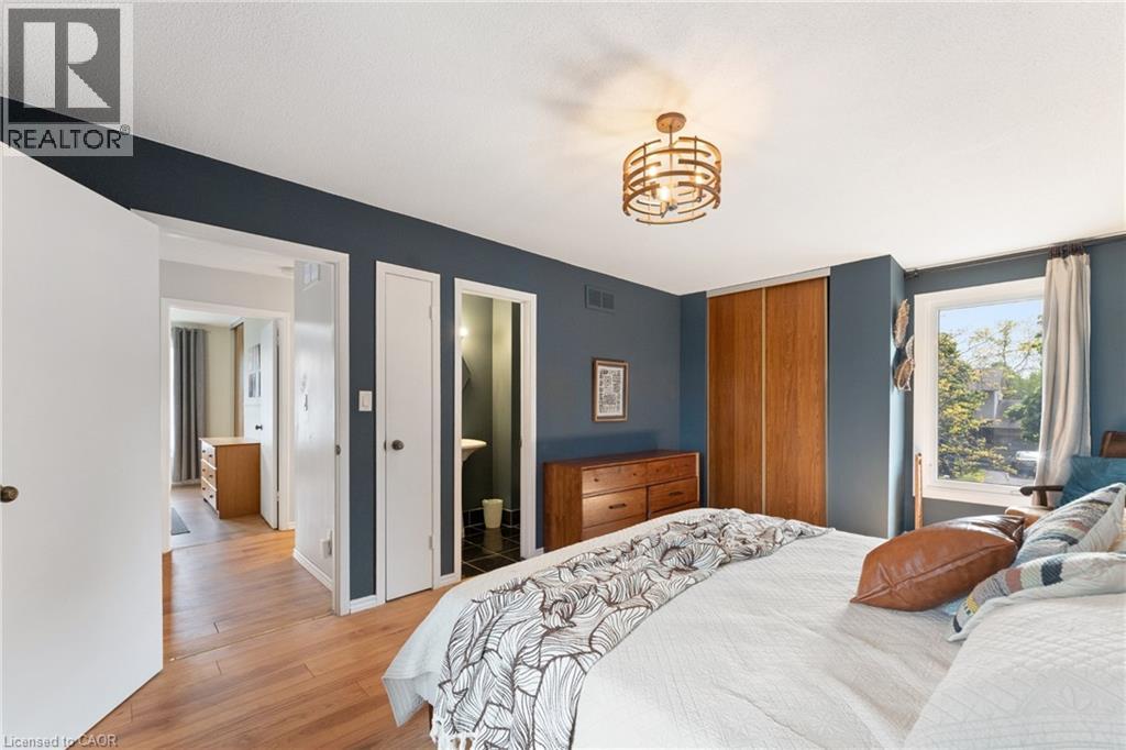 383 BRANTWOOD PARK Road - 23