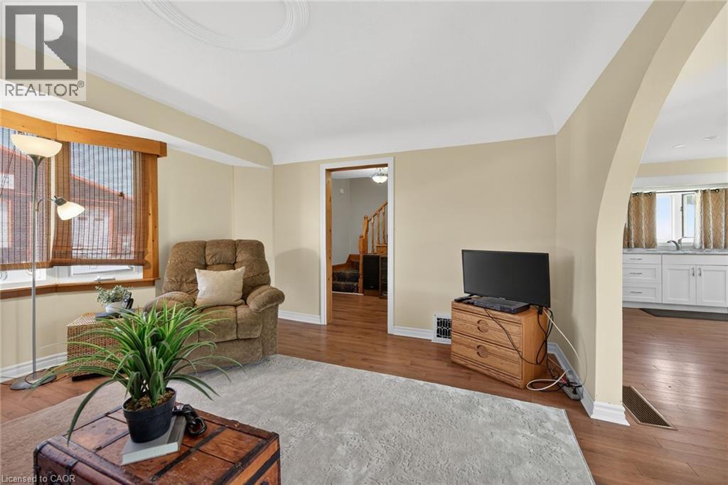 3-bedroom home for sale at 4010 PARK Street, Jarvis ON · photo 12 of 51