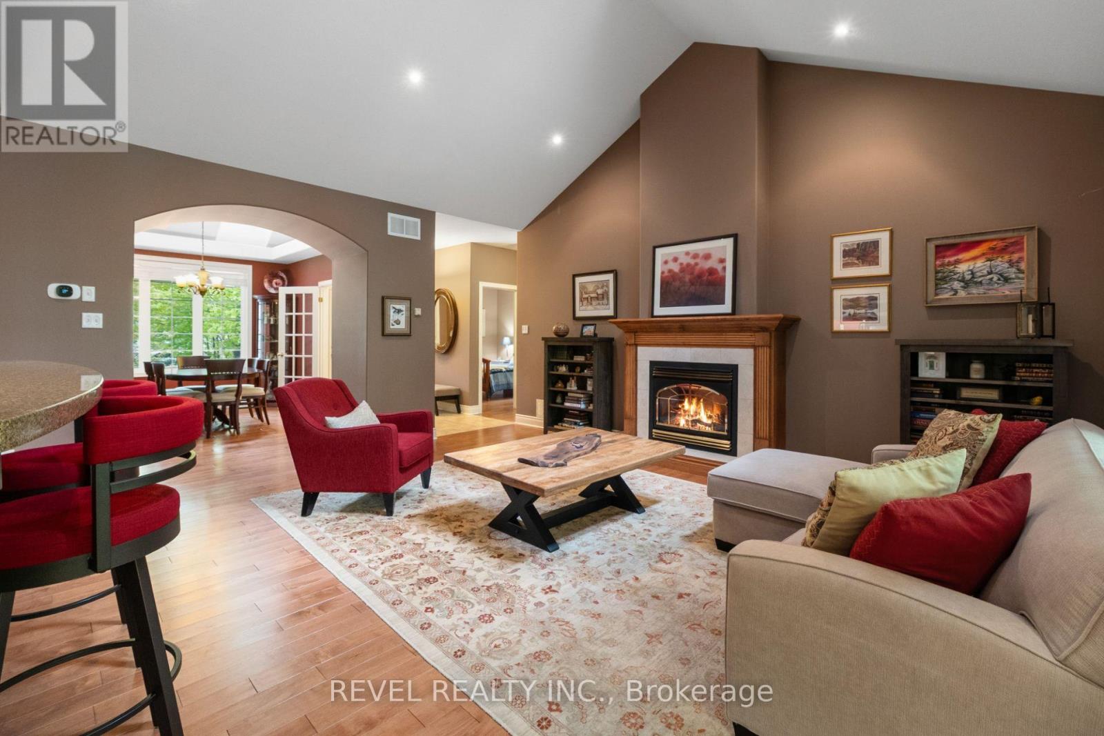 23 LADDIE LANE - 9