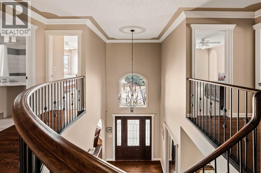 70 Patterson Close SW - 24