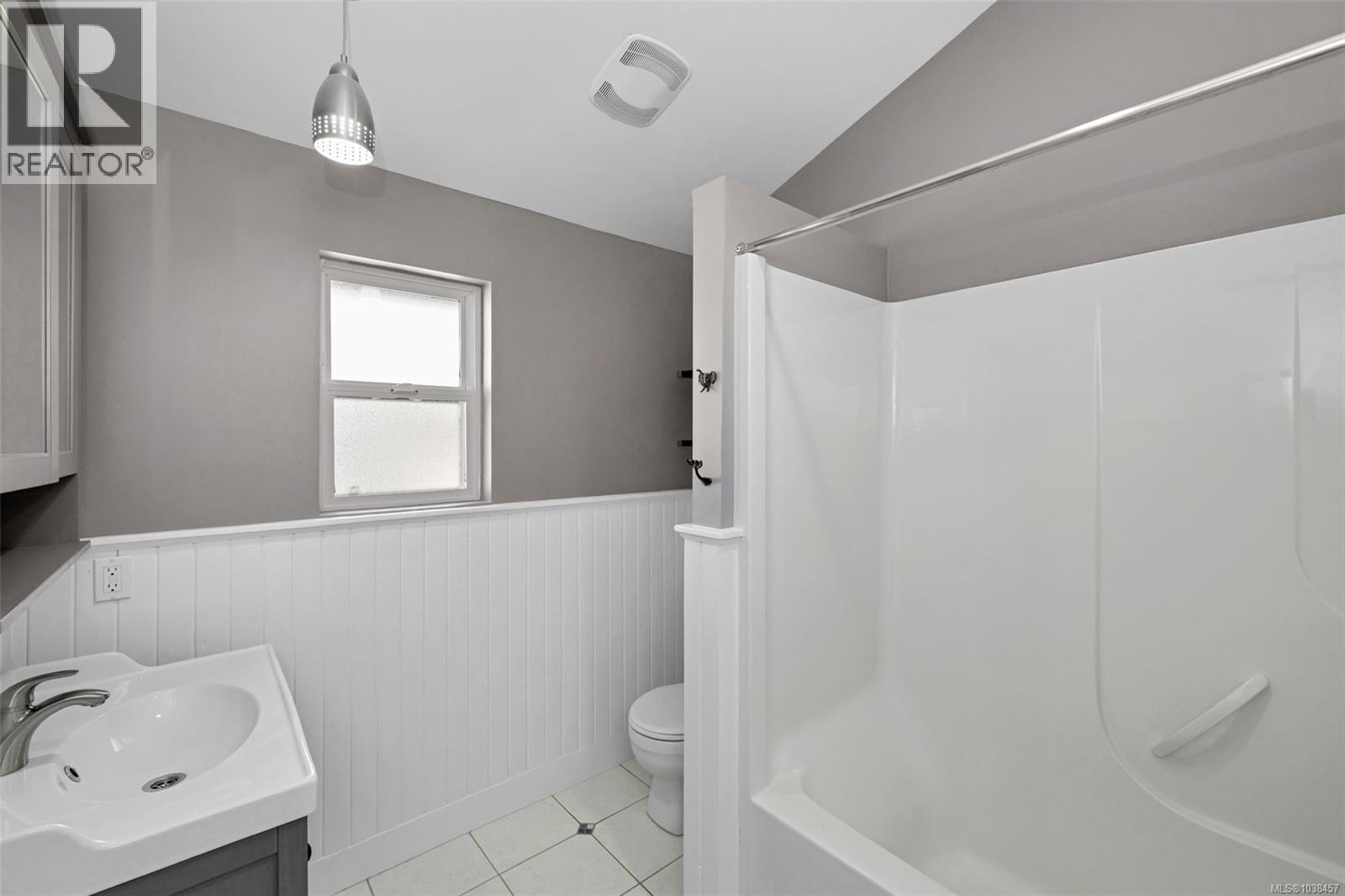 610 Ralph St - 22