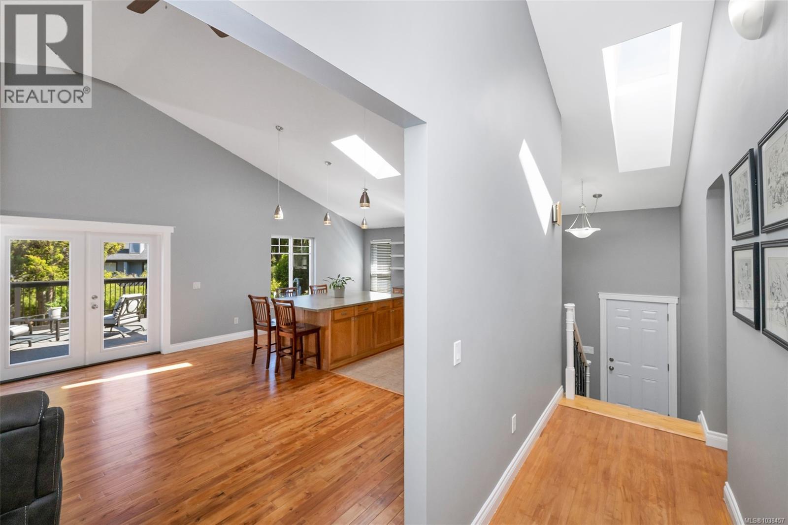 610 Ralph St - 33