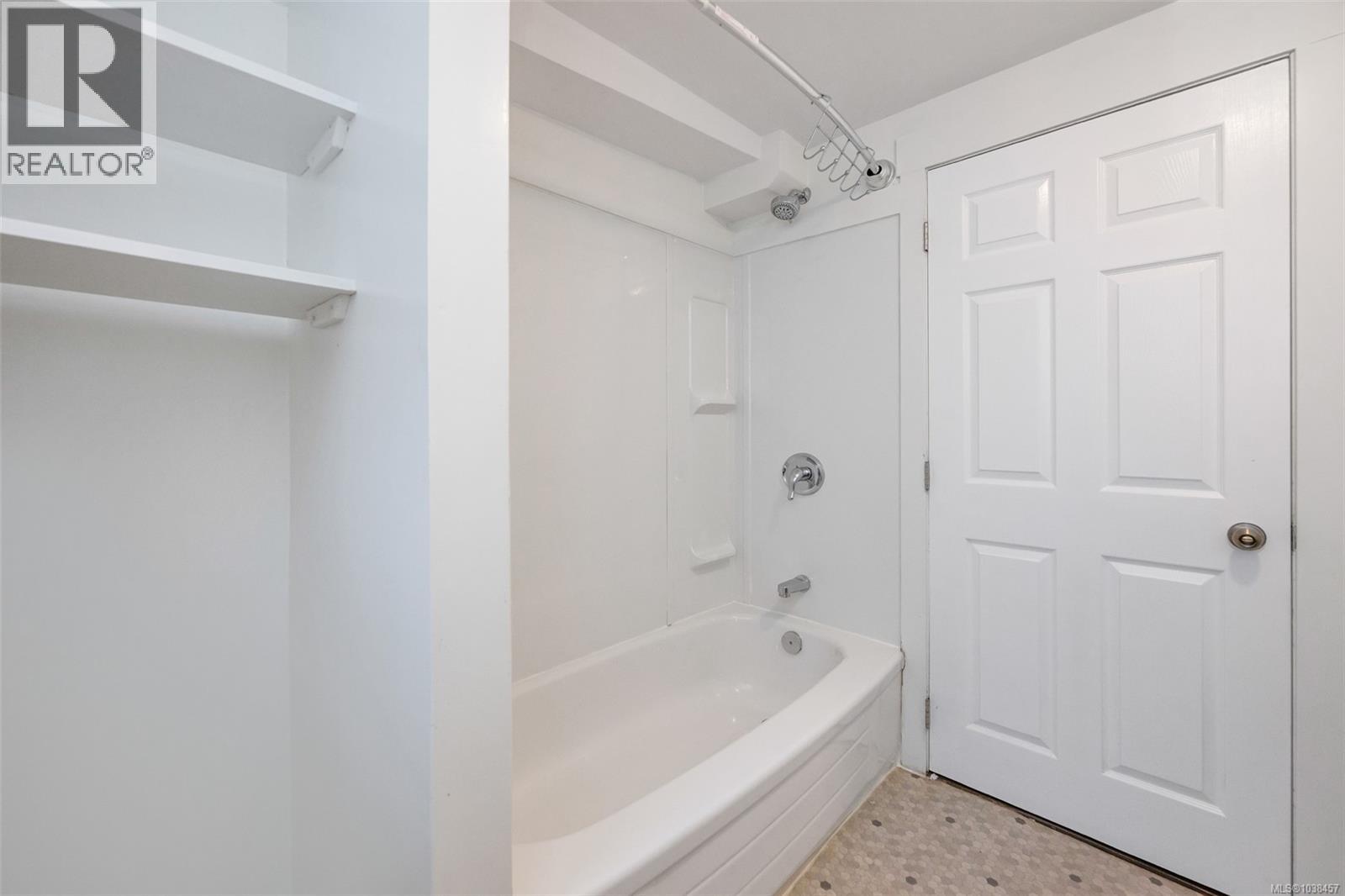 610 Ralph St - 40