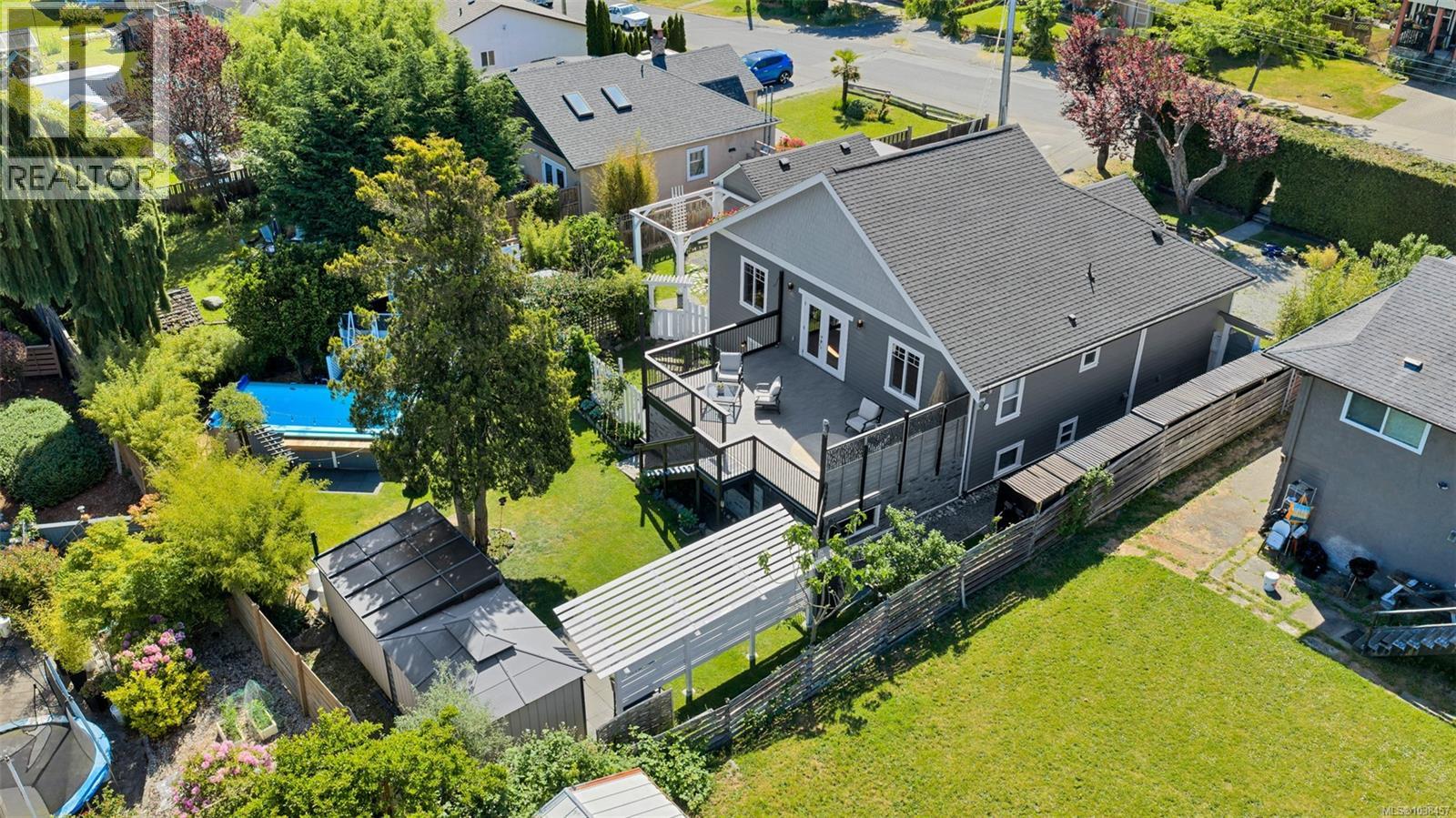 610 Ralph St - 1