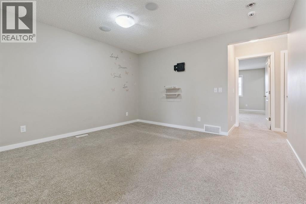 44 Legacy Reach Manor SE - 16
