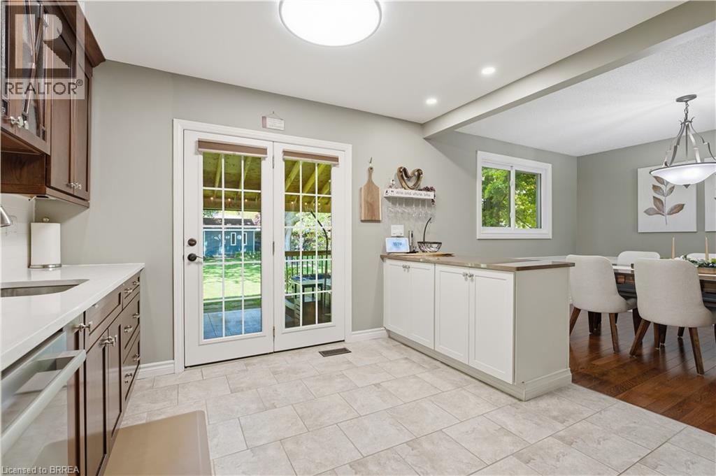 49 GREENFIELD Road - 14