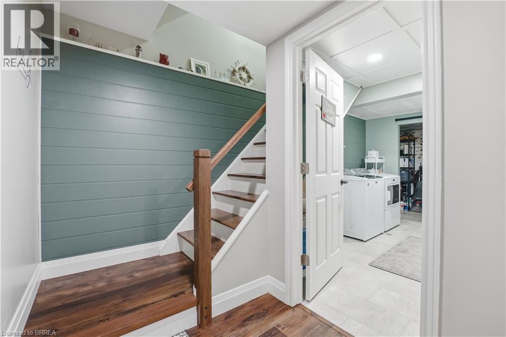 49 GREENFIELD Road - 22