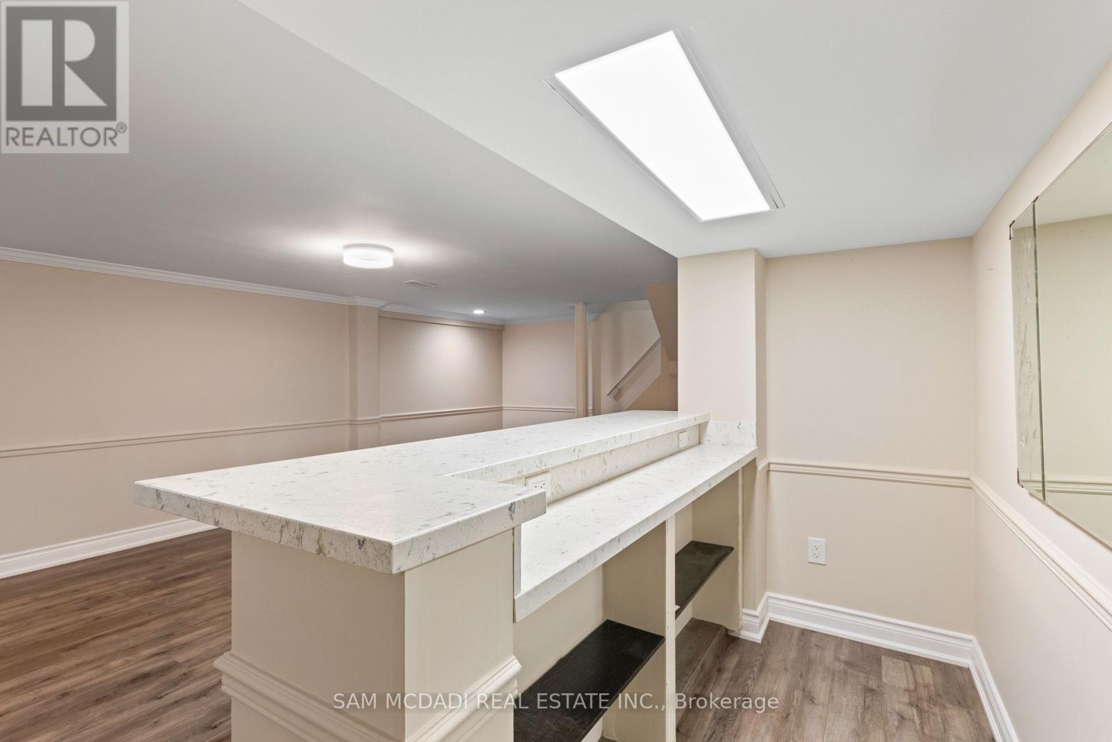 1250 DUNBAR ROAD - 30