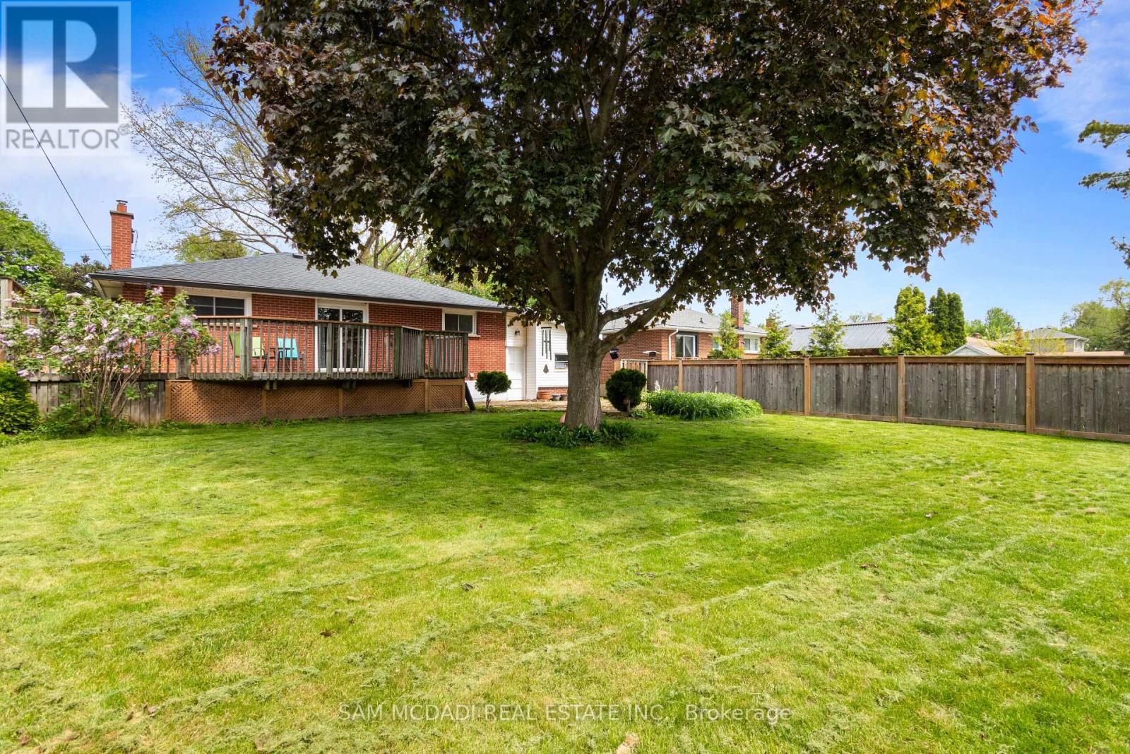 1250 DUNBAR ROAD - 34