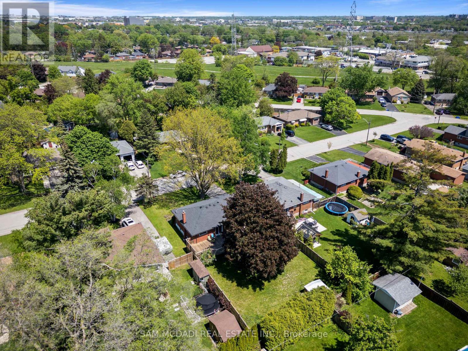 1250 DUNBAR ROAD - 39