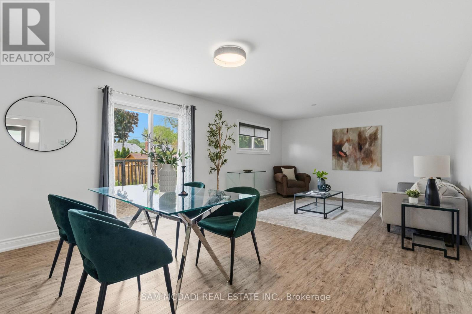 1250 DUNBAR ROAD - 6