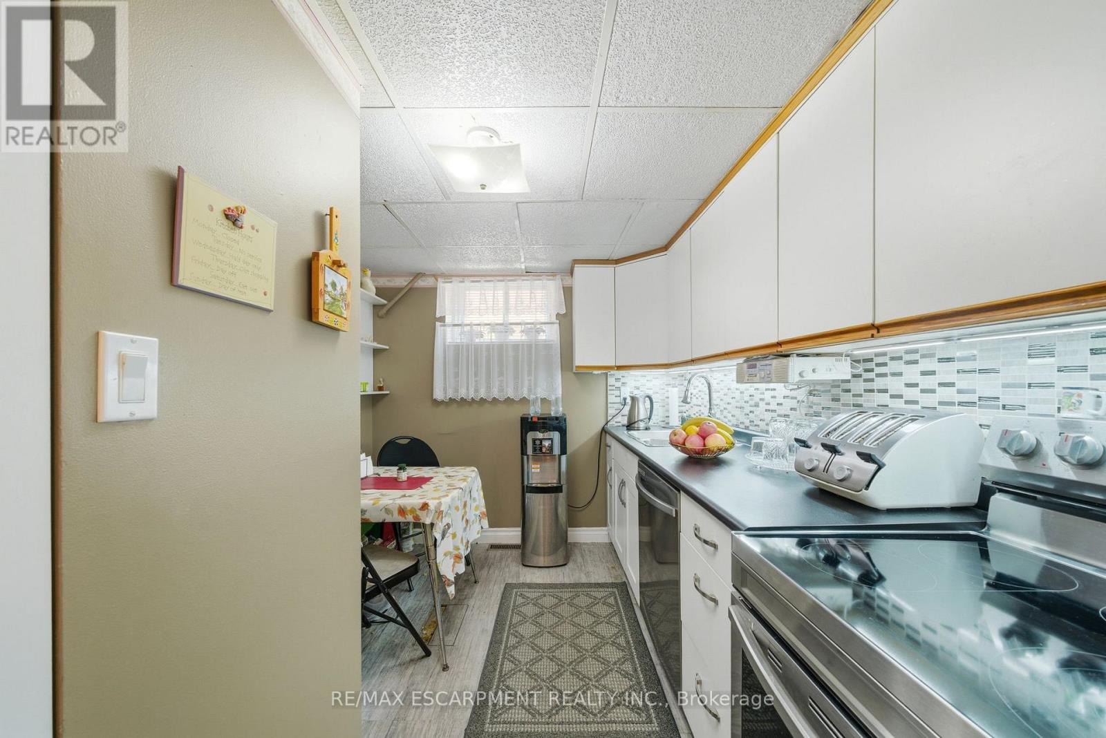 1149 DOWLAND CRESCENT - 35