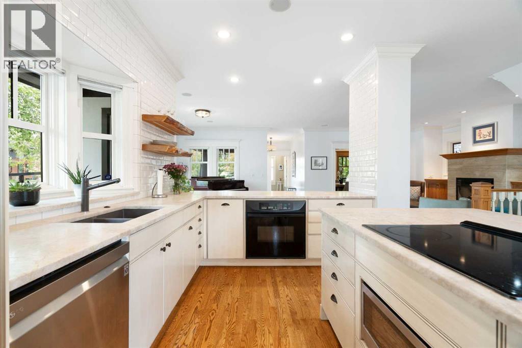 2402 Bowness Road NW - 18