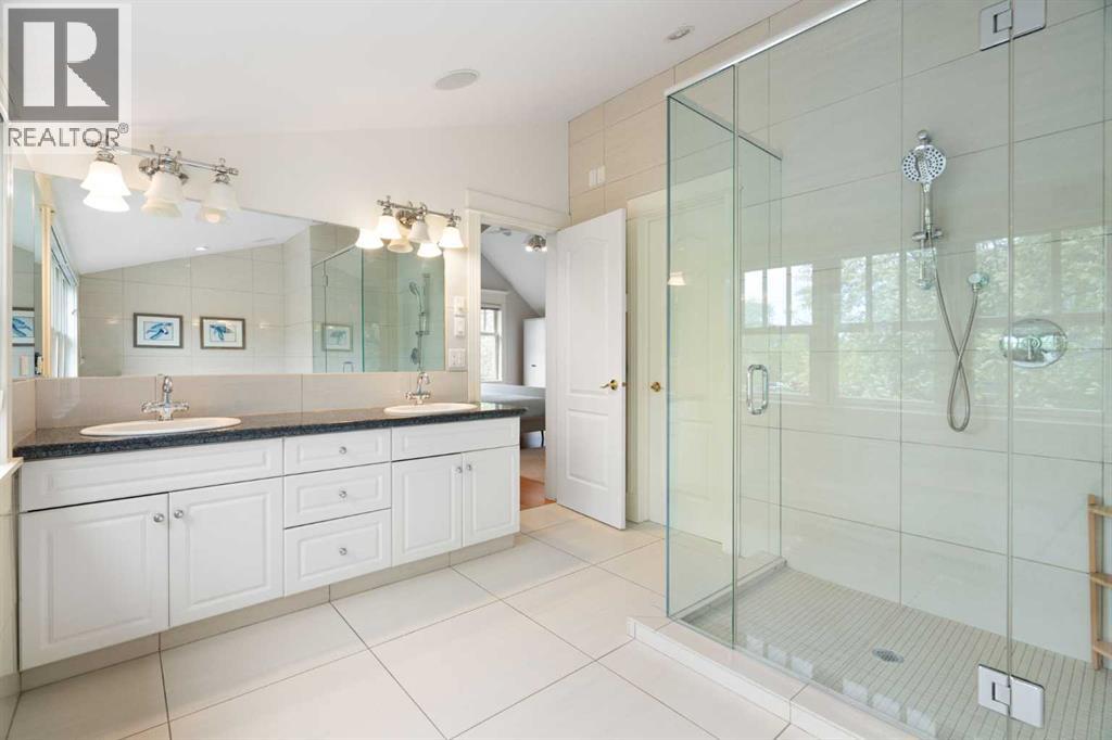 2402 Bowness Road NW - 29