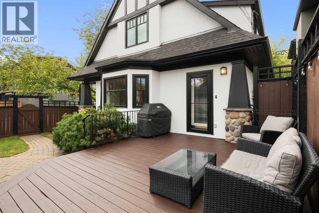 2402 Bowness Road NW - 40