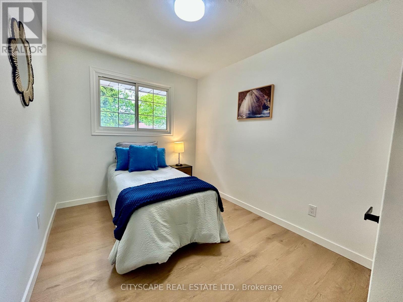 39 CAROUSEL AVENUE - 13