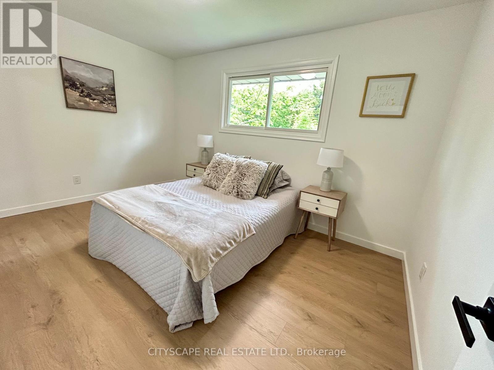 39 CAROUSEL AVENUE - 17