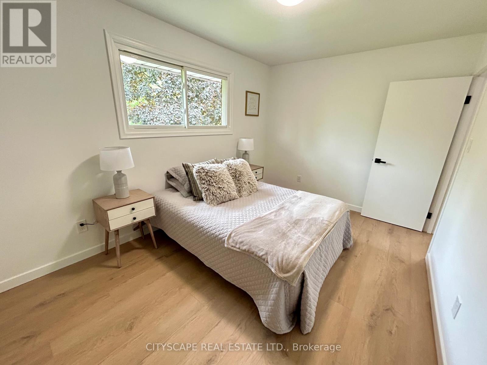 39 CAROUSEL AVENUE - 18