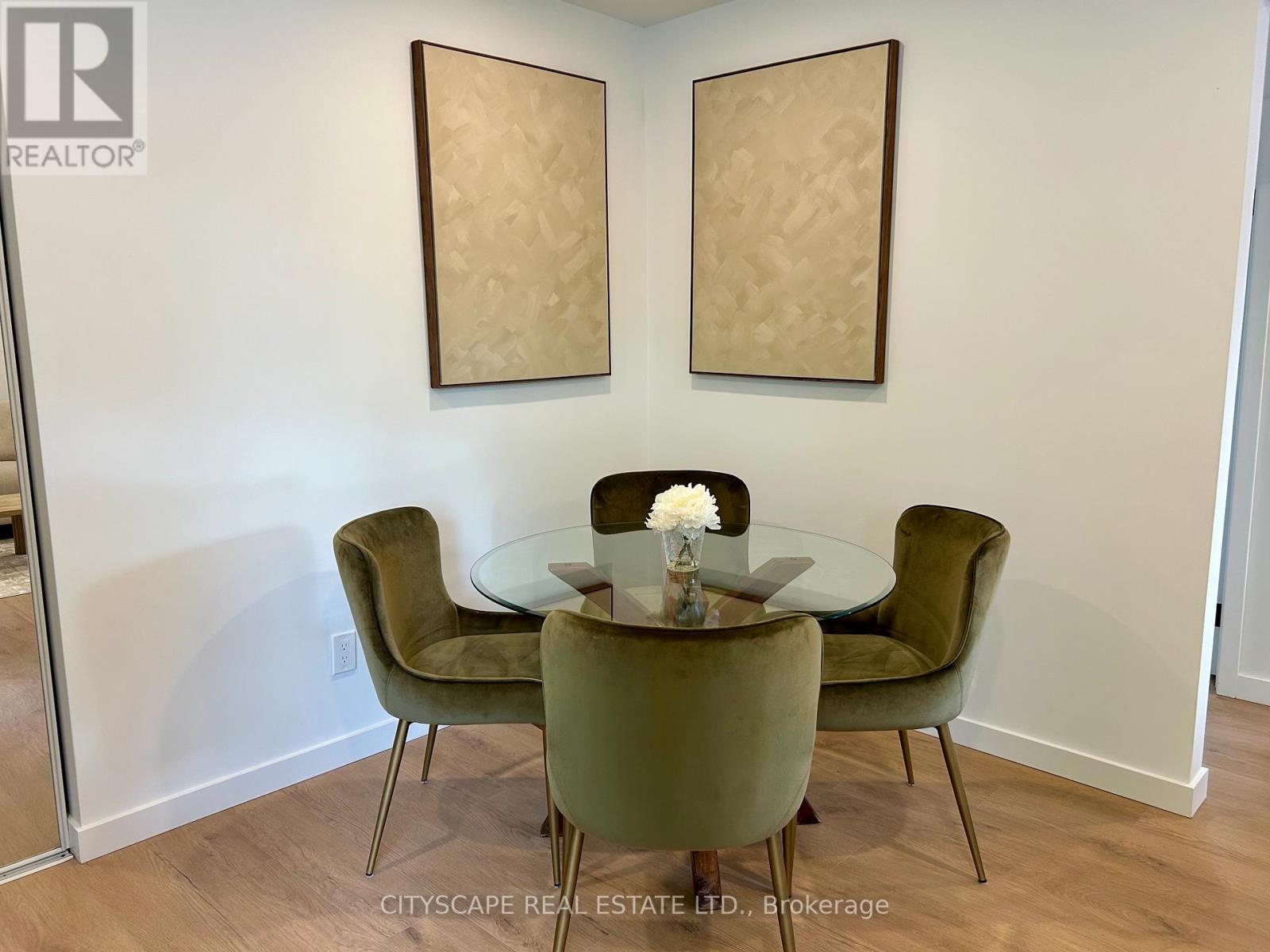 39 CAROUSEL AVENUE - 5