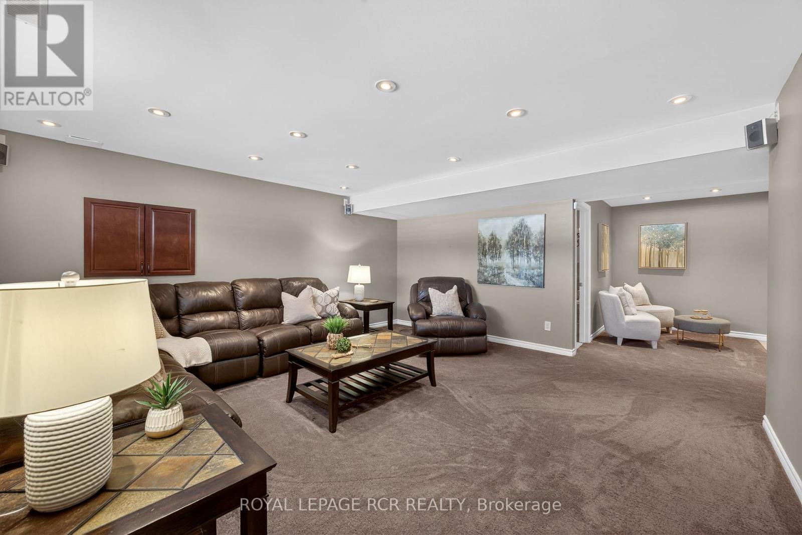 17 DEAKEN DRIVE - 26