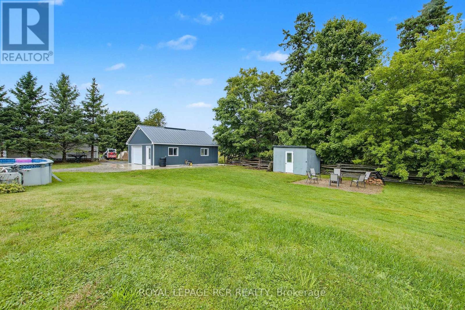17 DEAKEN DRIVE - 45