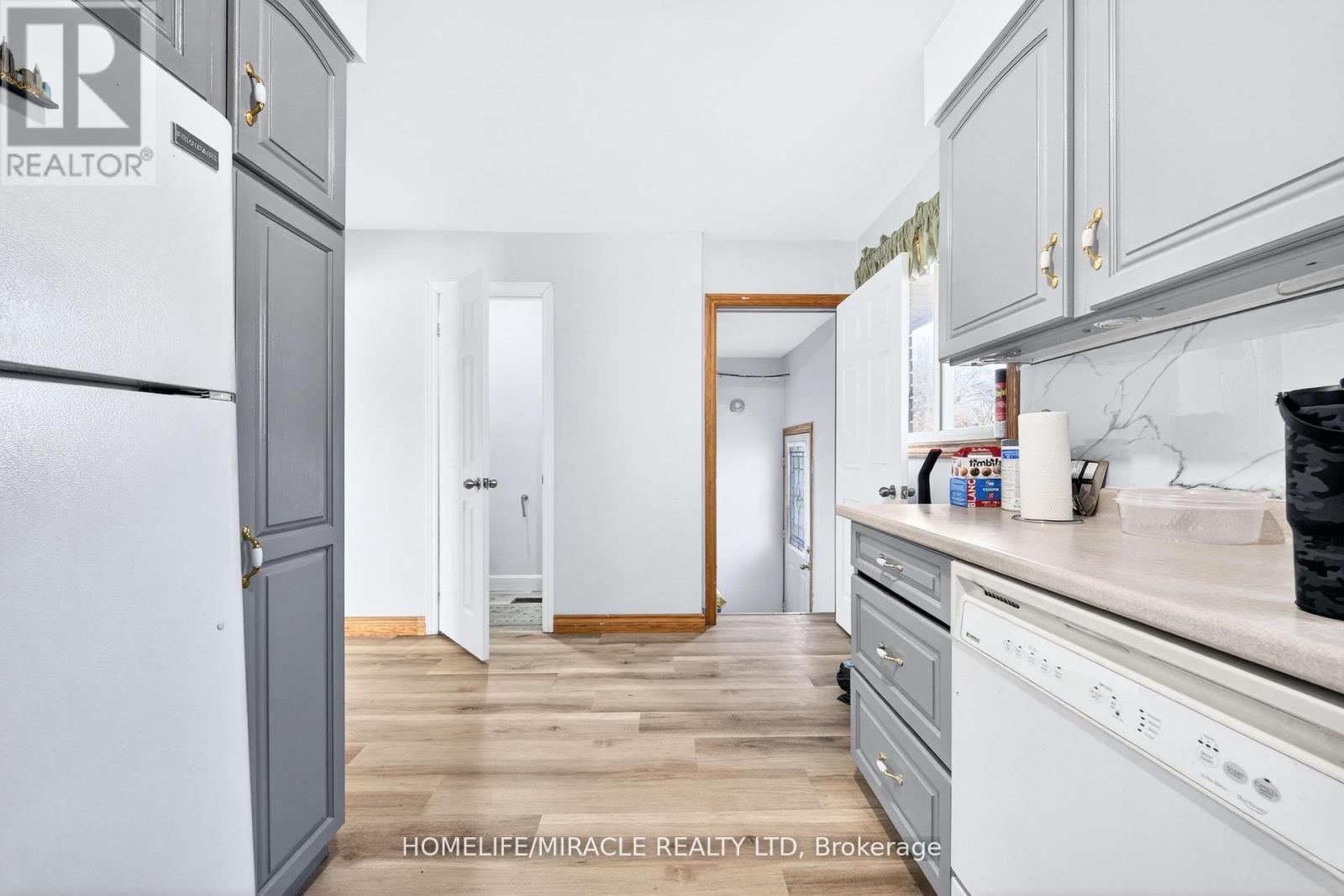 100 WEST 3RD STREET - 22