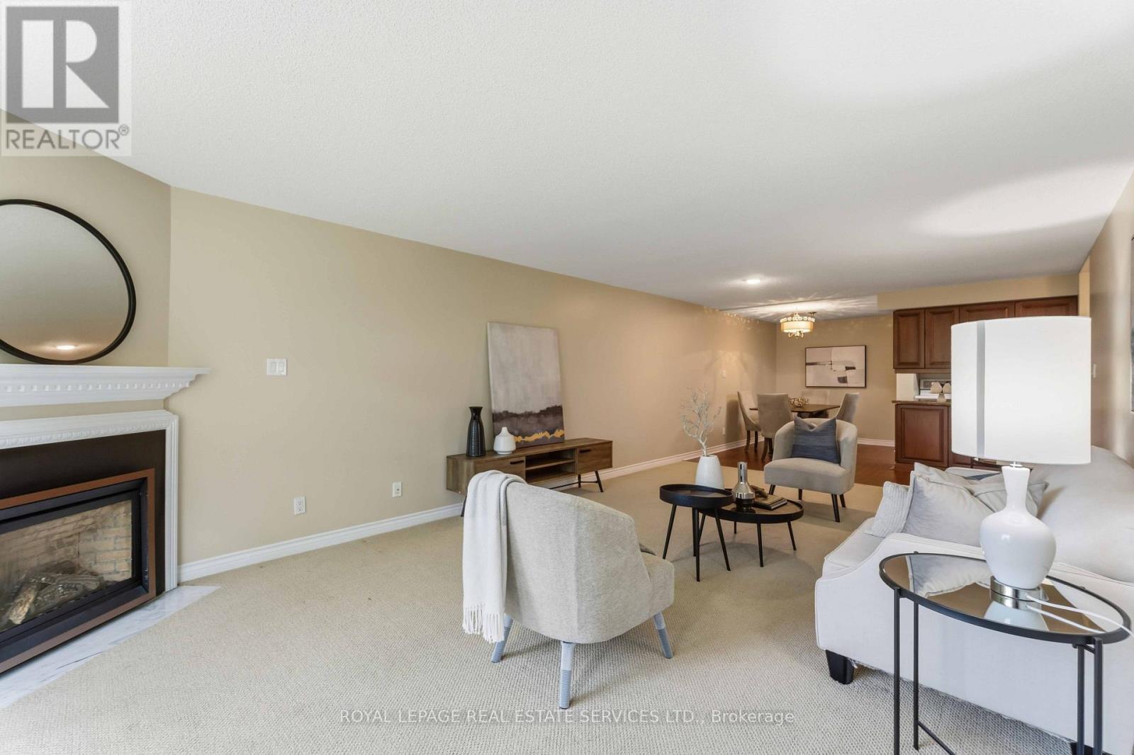 205 - 970 GOLF LINKS ROAD
