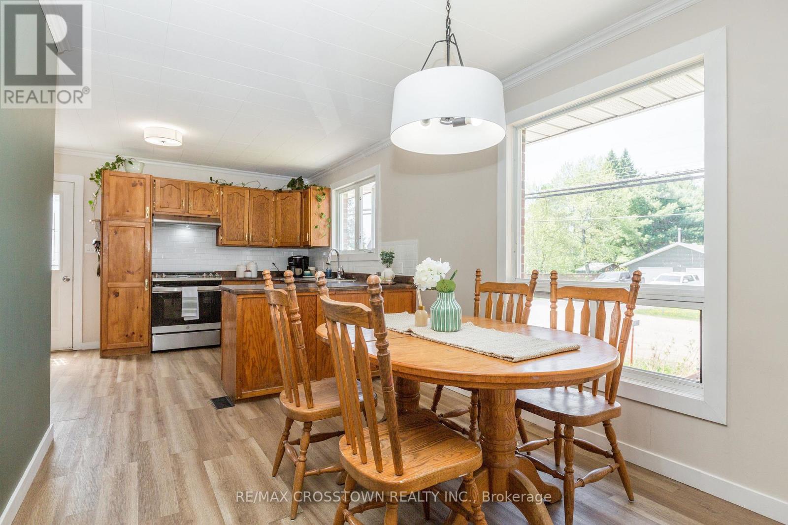163 MAIN STREET - 10