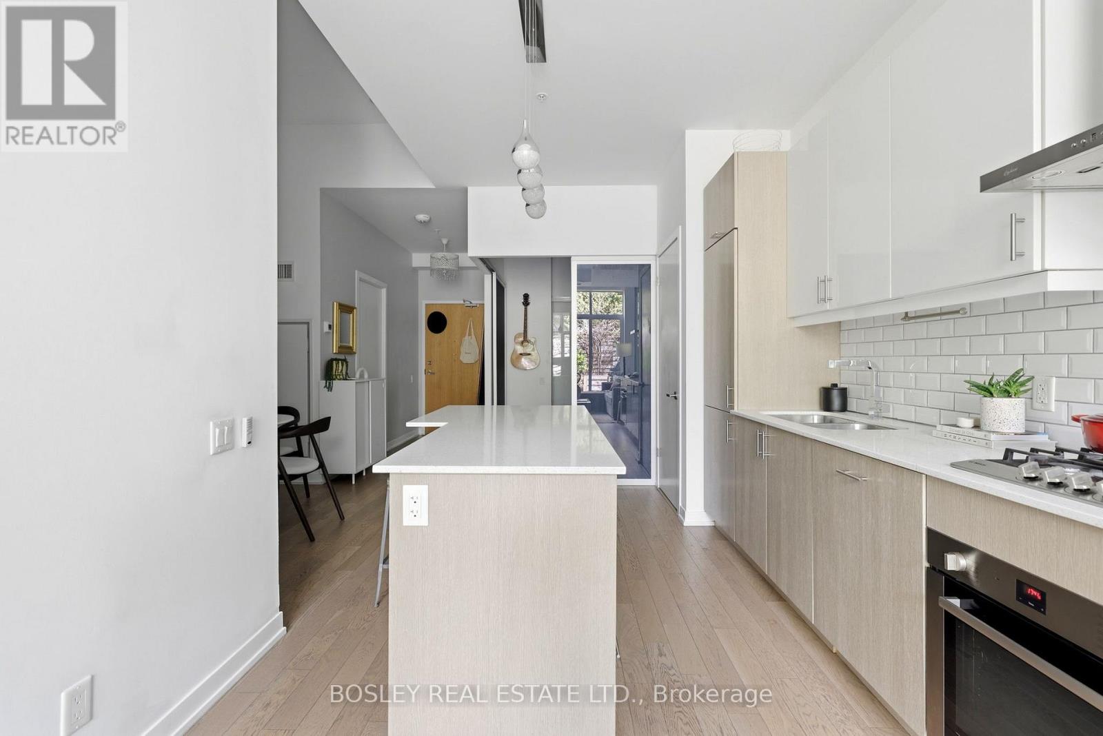 #151 38 HOWARD PARK AVENUE - 19