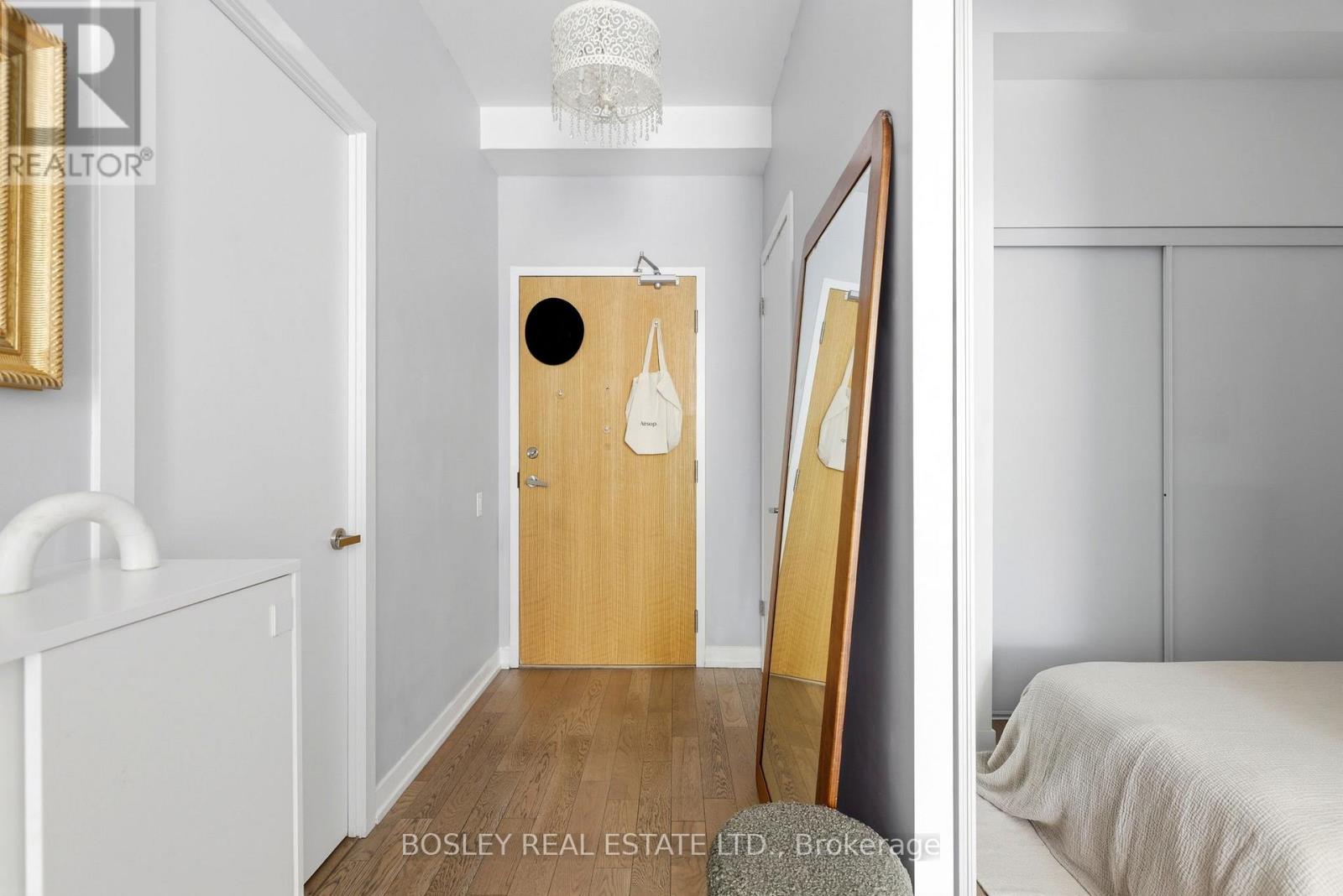 #151 38 HOWARD PARK AVENUE - 28