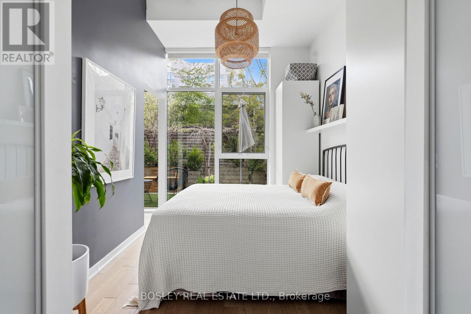 #151 38 HOWARD PARK AVENUE - 24