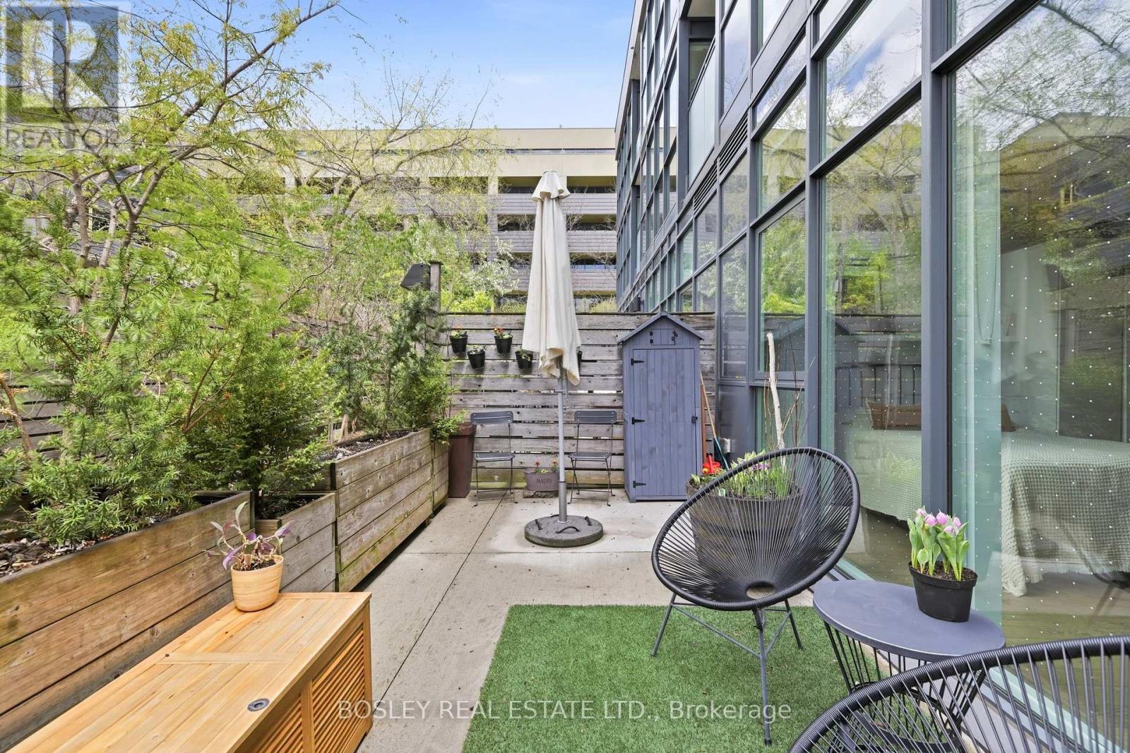 #151 38 HOWARD PARK AVENUE - 30