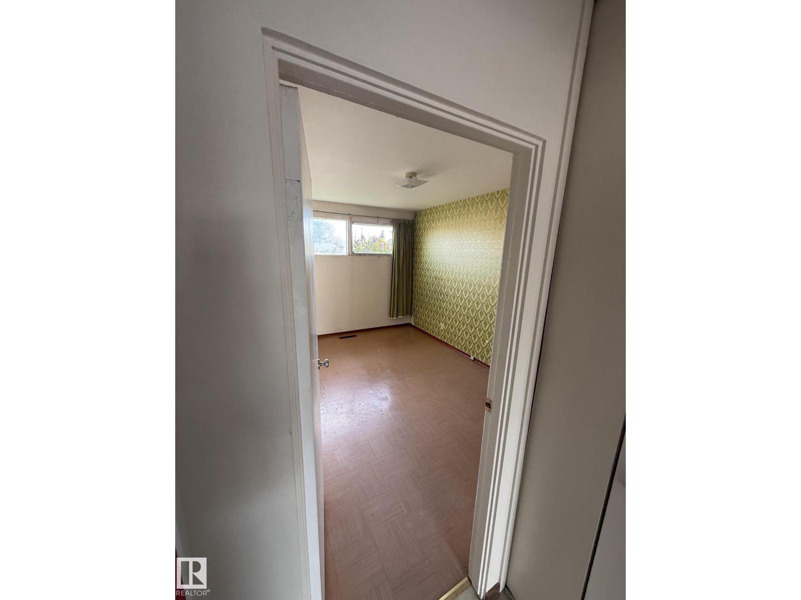 16321 - 109A Ave NW - 6